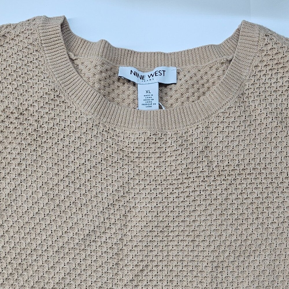 Nine West Women's Soft Spring Sweater Short Sleeve Pullover - Picture 4 of 8